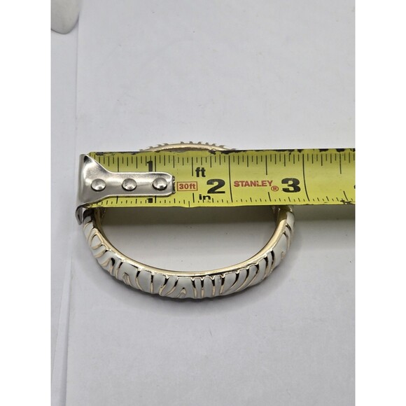 Zebra Print enameled CLAMPER HINGED  BRACELET - Picture 5 of 5